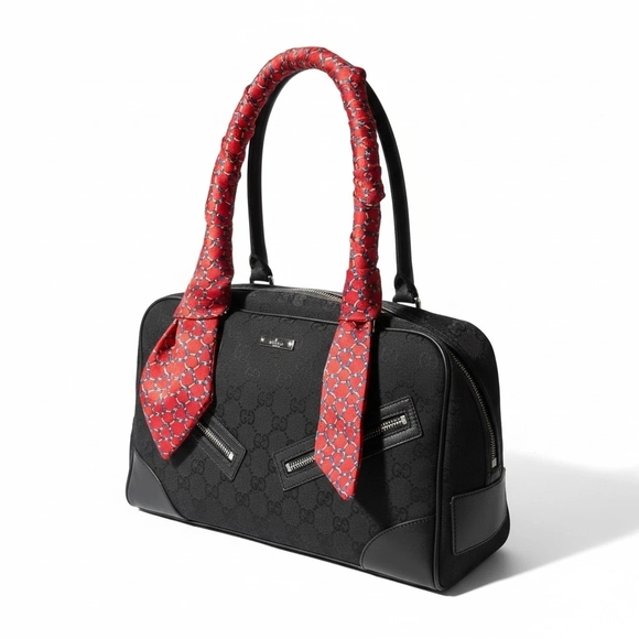 Gucci Handbags - Gucci GG Vintage Canvas Shoulder Bag